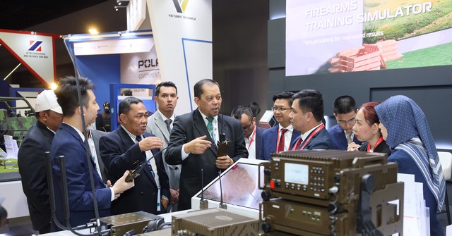 Viettel High Tech hợp tác chiến lược với các công ty hàng đầu tại Malaysia để khai thác sức mạnh của cả hai bên, phát triển cơ hội kinh doanh trong khu vực Đông Nam Á. Ảnh: VT Viettel High Tech hợp tác chiến lược với các công ty hàng đầu tại Malaysia để khai thác sức mạnh của cả hai bên, phát triển cơ hội kinh doanh trong khu vực Đông Nam Á. Ảnh: VT