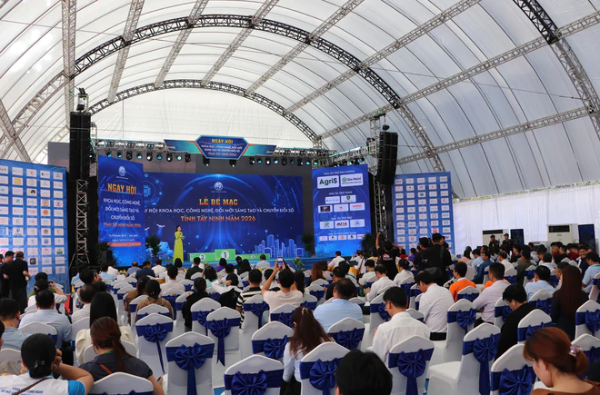 Thứ trưởng Trần Trung T&iacute;nh: T&acirc;y Ninh cần đưa khoa học, c&ocirc;ng nghệ v&agrave;o từng b&agrave;i to&aacute;n ph&aacute;t triển- Ảnh 2.