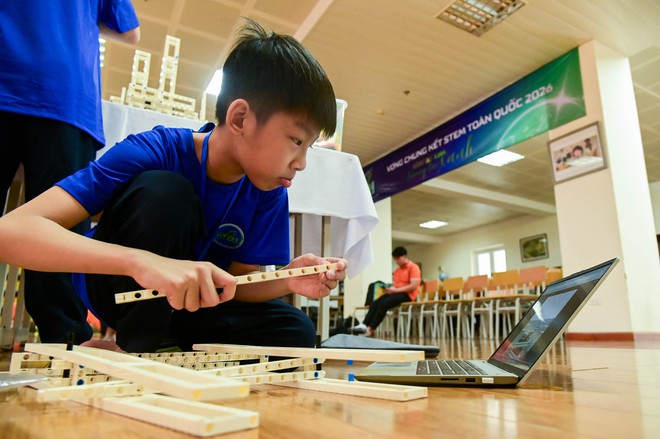 Từ STEM đến AI: Chuẩn bị nguồn nh&acirc;n lực số ngay từ trường phổ th&ocirc;ng- Ảnh 5.
