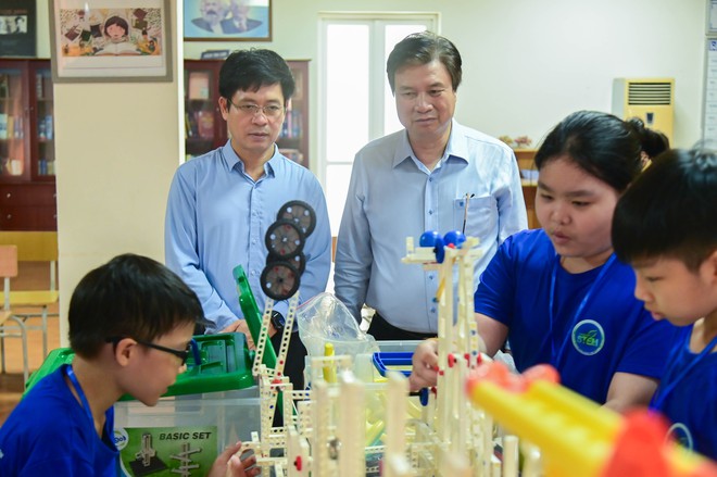 Từ STEM đến AI: Chuẩn bị nguồn nh&acirc;n lực số ngay từ trường phổ th&ocirc;ng- Ảnh 6.
