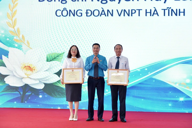 C&ocirc;ng đo&agrave;n ng&agrave;nh KH&CN phải trở th&agrave;nh &ldquo;bệ ph&oacute;ng&rdquo; để người lao động l&agrave;m chủ c&ocirc;ng nghệ - Ảnh 4.