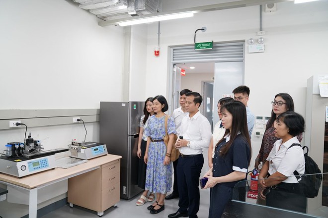 Phát triển mô hình hợp tác "đồng cơ hữu", nâng cao giá trị dược liệu Việt Nam- Ảnh 4.
