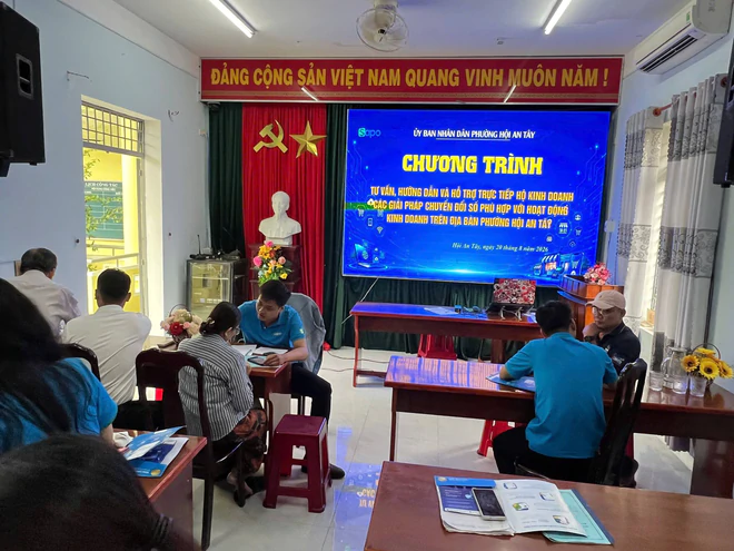 Đà Nẵng đưa công nghệ xuống chợ, hỗ trợ hộ kinh doanh chuyển đổi số- Ảnh 4.