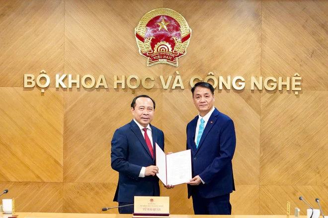 Bộ trưởng Vũ Hải Quân: Các cán bộ được bổ nhiệm cần tận tâm với tổ chức, giữ gìn sự đoàn kết, xây dựng các mối quan hệ phục vụ công việc - Ảnh 4.