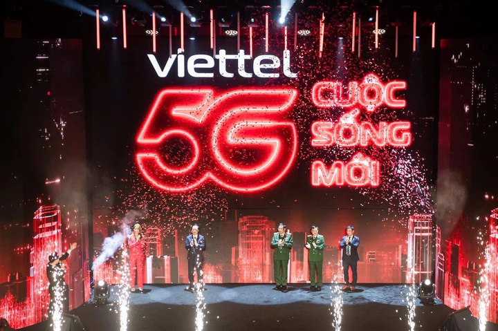 Viettel khai trương mạng 5G đầu tiên tại Việt Nam - Ảnh 1.