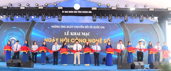 Khai mạc Ngày hội Công nghệ số tỉnh Khánh Hòa năm 2024 - Ảnh 1.