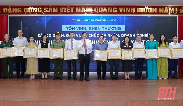 Hội thảo “Chuyển đổi số, chuyển đổi xanh và vai trò của công nghệ số trong phát triển kinh tế số tỉnh Thanh Hóa” - Ảnh 6.