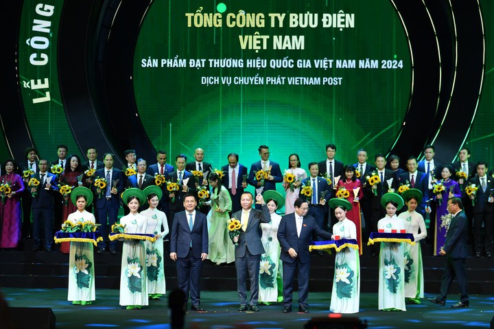 Bưu điện Việt Nam đạt giải Thương hiệu Quốc gia năm 2024 - Dấu ấn khẳng định giá trị - Ảnh 1.