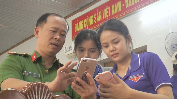Chuyển đổi số ở Quảng Nam và những con số biết nói - Ảnh 1.