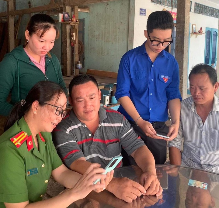Công an tỉnh Trà Vinh nỗ lực thực hiện chuyển đổi số - Ảnh 1.
