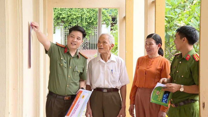 Truyền th&ocirc;ng v&ugrave;ng đồng b&agrave;o d&acirc;n tộc thiểu số v&agrave; miền n&uacute;i - Ảnh 1.