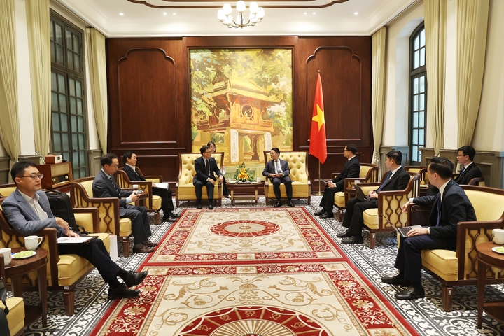 Bộ trưởng Nguyễn Mạnh Hùng tiếp Đại sứ đặc mệnh toàn quyền Hàn Quốc tại Việt Nam- Ảnh 1.