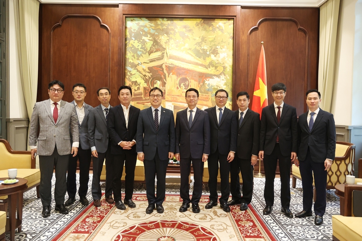 Bộ trưởng Nguyễn Mạnh Hùng tiếp Đại sứ đặc mệnh toàn quyền Hàn Quốc tại Việt Nam- Ảnh 3.