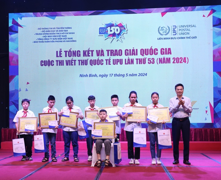 Trao giải Cuộc thi viết thư quốc tế UPU lần thứ 53 năm 2024- Ảnh 7.