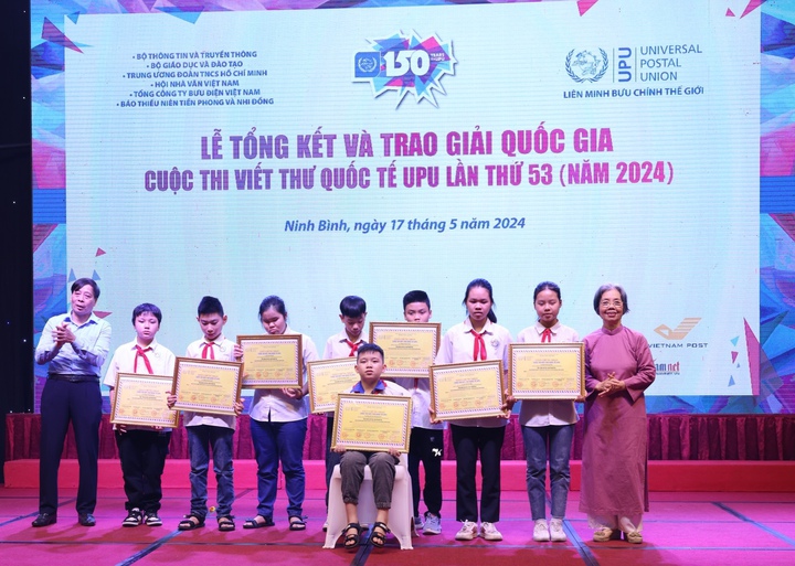 Trao giải Cuộc thi viết thư quốc tế UPU lần thứ 53 năm 2024- Ảnh 6.