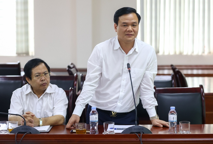 Bộ trưởng Nguyễn Mạnh Hùng và Đoàn công tác của Bộ TT&TT làm việc với Sở TT&TT Điện Biên- Ảnh 3.