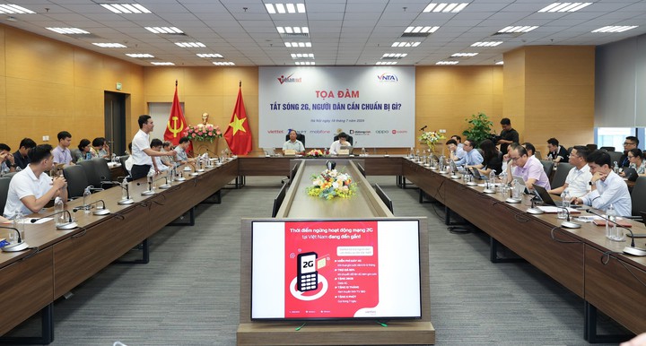 Dừng 2G để phổ cập điện thoại thông minh đến tất cả người dân Việt Nam- Ảnh 1.