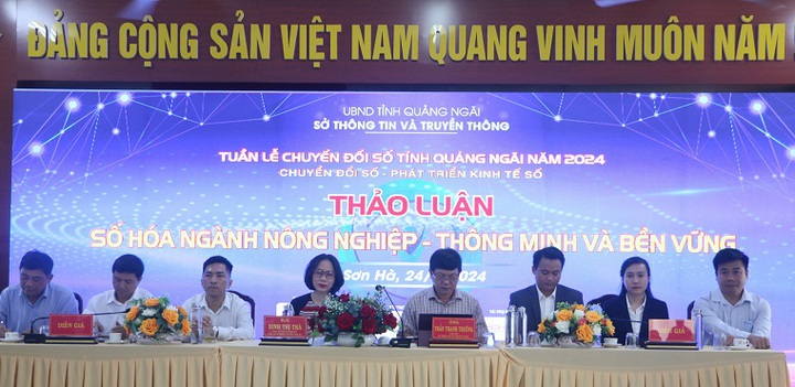 Tuần lễ Chuyển đổi số tỉnh Quảng Ngãi năm 2024: Đề xuất nhiều giải pháp phát triển kinh tế số   - Ảnh 2.