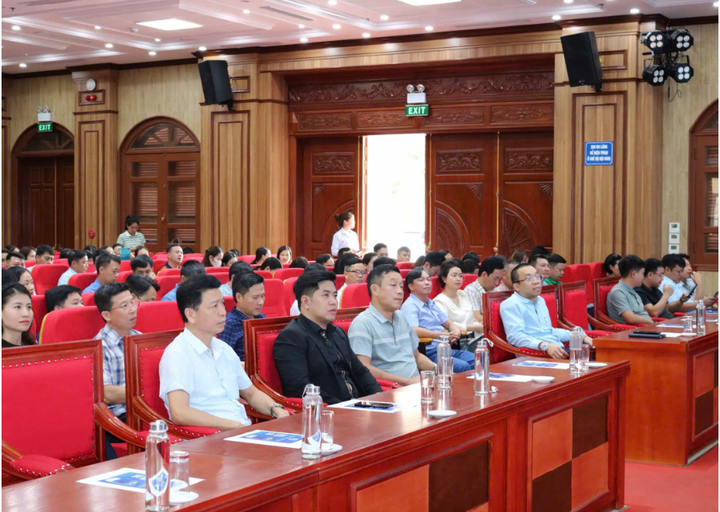 Thành phố Thủy Nguyên tổ chức Hội nghị thông tin chuyên đề: "Tổng quan về công nghệ AI và các kinh nghiệm ứng dụng AI trong thực tiễn" - Ảnh 1.