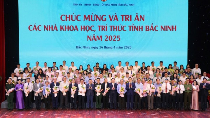 Tri thức Bắc Ninh đóng góp vào quá trình chuyển đổi số của tỉnh - Ảnh 1.