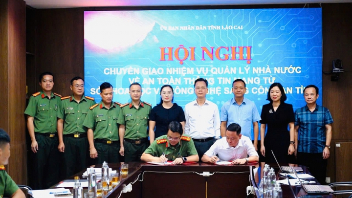 Lào Cai chuyển giao nhiệm vụ quản lý nhà nước về An toàn thông tin mạng từ Sở Khoa học và Công nghệ về Công an tỉnh - Ảnh 1.