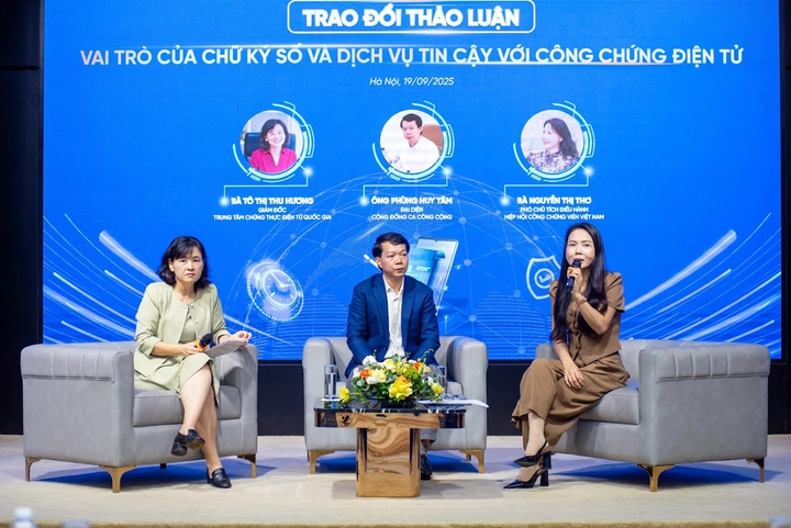 Chữ ký số và dấu thời gian: Nền tảng bảo đảm an toàn cho công chứng điện tử- Ảnh 1. Chữ ký số và dấu thời gian: Nền tảng bảo đảm an toàn cho công chứng điện tử- Ảnh 1.
