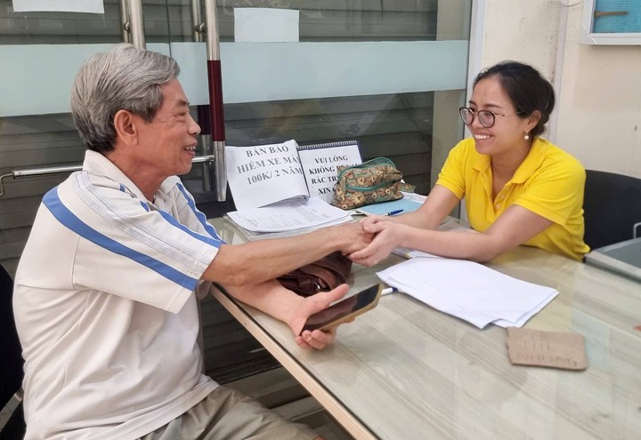 Bưu điện Việt Nam chi trả lương hưu cho người hưởng tại Thái Nguyên ngay sau lũ - Ảnh 1.