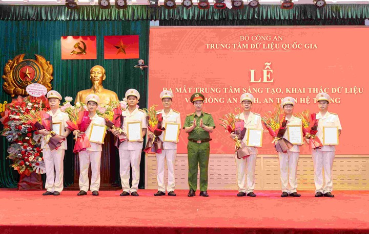 Trung tâm Dữ liệu quốc gia thành lập hai đơn vị chiến lược - Ảnh 1.