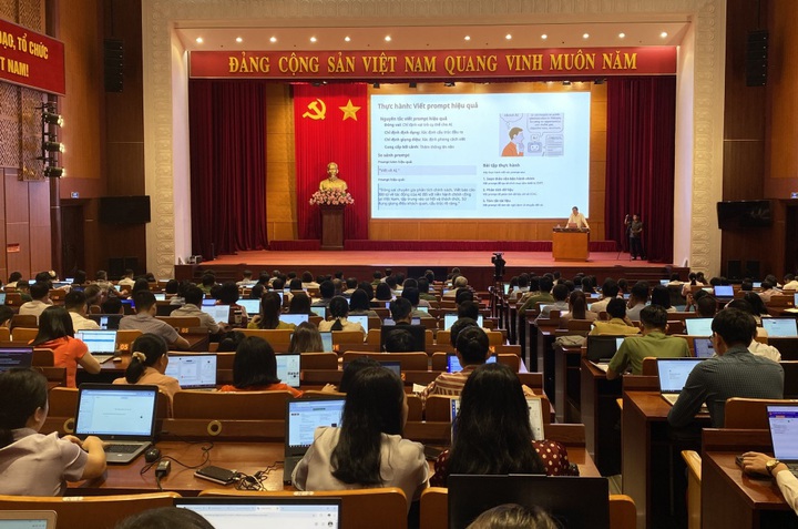 Quảng Ninh: Nhân tài khoa học công nghệ có thể nhận hỗ trợ 1 tỷ đồng - Ảnh 1.