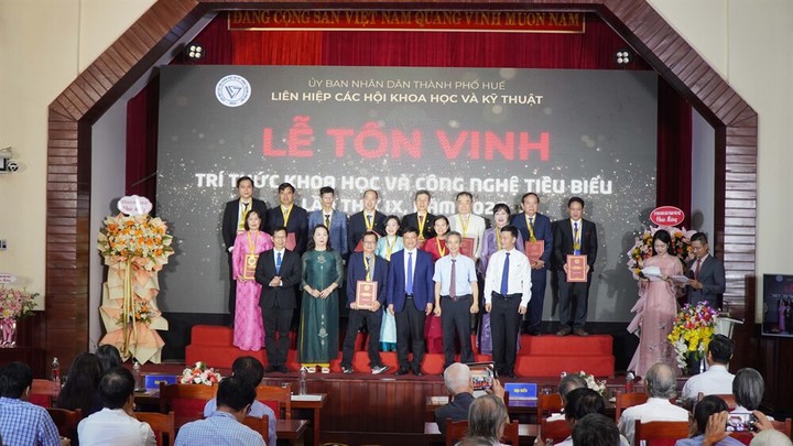 Lễ Tôn vinh trí thức khoa học và công nghệ tiêu biểu lần thứ IX, năm 2025 - Ảnh 1.
