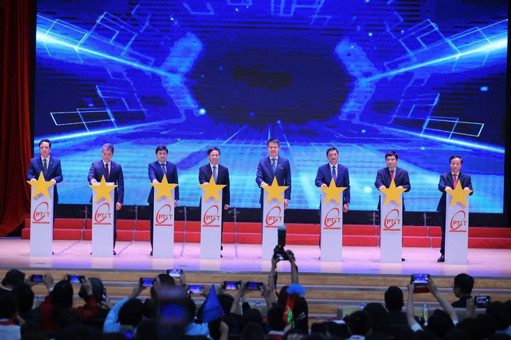 Vai trò tiên phong của các cơ sở giáo dục đại học trong thúc đẩy quá trình chuyển đổi xanh quốc gia.- Ảnh 1.