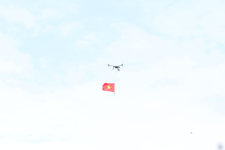 Khai mạc Tuần lễ Số Quốc tế Việt Nam 2025: Thúc đẩy hợp tác và quản trị AI có trách nhiệm- Ảnh 2. Khai mạc Tuần lễ Số Quốc tế Việt Nam 2025: Thúc đẩy hợp tác và quản trị AI có trách nhiệm- Ảnh 2.