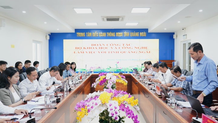 Quảng Ngãi đẩy mạnh chuyển đổi số đồng bộ, hiệu quả theo Kế hoạch 02 của Ban Chỉ đạo Trung ương- Ảnh 1.