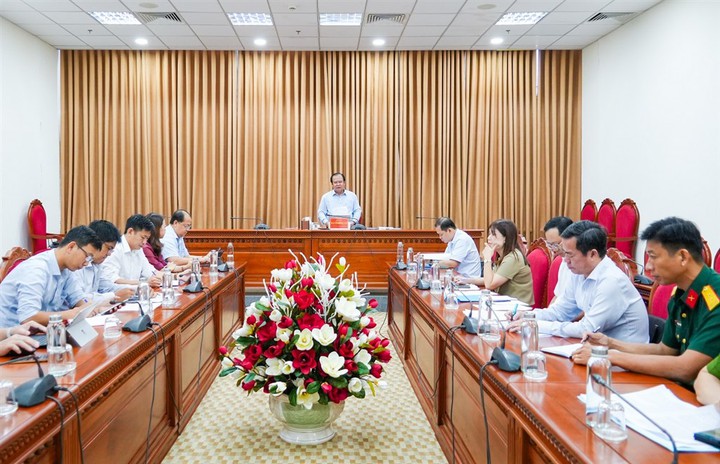 Họp Tổ giúp việc Ban Chỉ đạo của tỉnh về phát triển khoa học, công nghệ, đổi mới sáng tạo và chuyển đổi số - Ảnh 1.