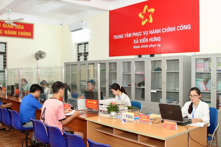 Quảng Ninh, Hải Phòng: Mô hình chính quyền hai cấp - đột phá đổi mới phương thức phục vụ người dân- Ảnh 1. Quảng Ninh, Hải Phòng: Mô hình chính quyền hai cấp - đột phá đổi mới phương thức phục vụ người dân- Ảnh 1.