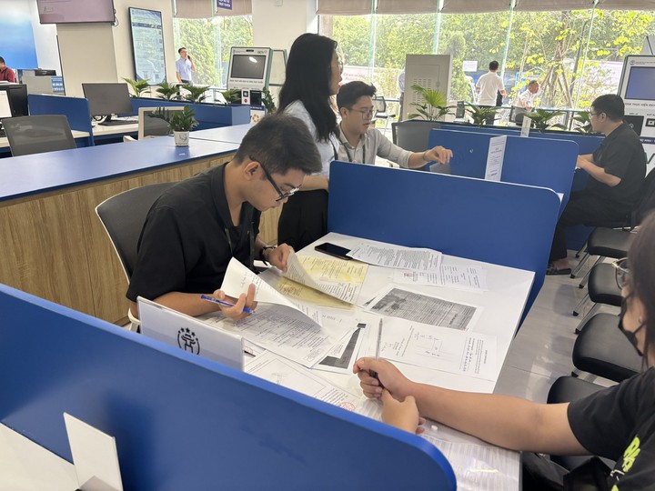 Bốn tháng đầu vận hành chính quyền địa phương 02 cấp: Hệ thống quản trị mới, hiệu quả thực chất từ cơ sở- Ảnh 1. Bốn tháng đầu vận hành chính quyền địa phương 02 cấp: Hệ thống quản trị mới, hiệu quả thực chất từ cơ sở- Ảnh 1.