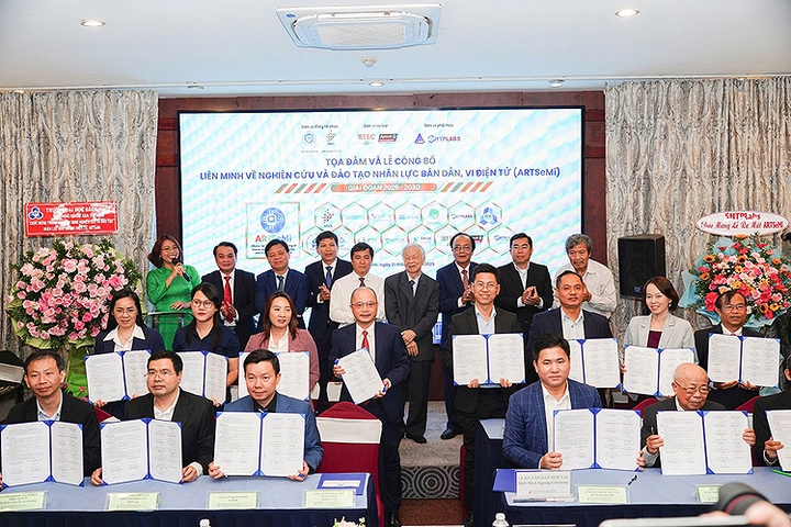 Ra mắt Liên minh về nghiên cứu và đào tạo nhân lực bán dẫn, điện tử - Ảnh 1.