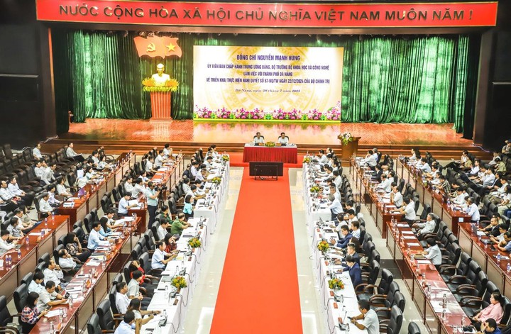 Bộ trưởng Bộ Khoa học và Công nghệ Nguyễn Mạnh Hùng: "Hô hào mà không hành động, đổi mới sáng tạo sẽ thất bại" - Ảnh 1.
