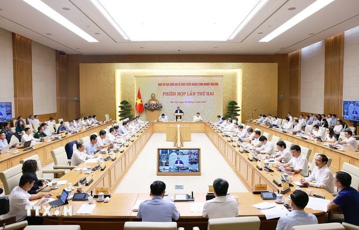 Thủ tướng giao 9 nhiệm vụ, yêu cầu chậm nhất 2027 phải chế tạo chip bán dẫn cần thiết - Ảnh 1.