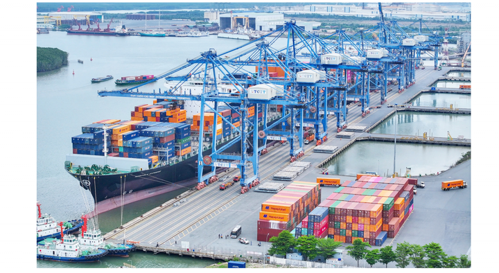 Chuyển đổi số trong logistics: Từ cảng thông minh đến chuỗi cung ứng số hóa- Ảnh 1. Chuyển đổi số trong logistics: Từ cảng thông minh đến chuỗi cung ứng số hóa- Ảnh 1.