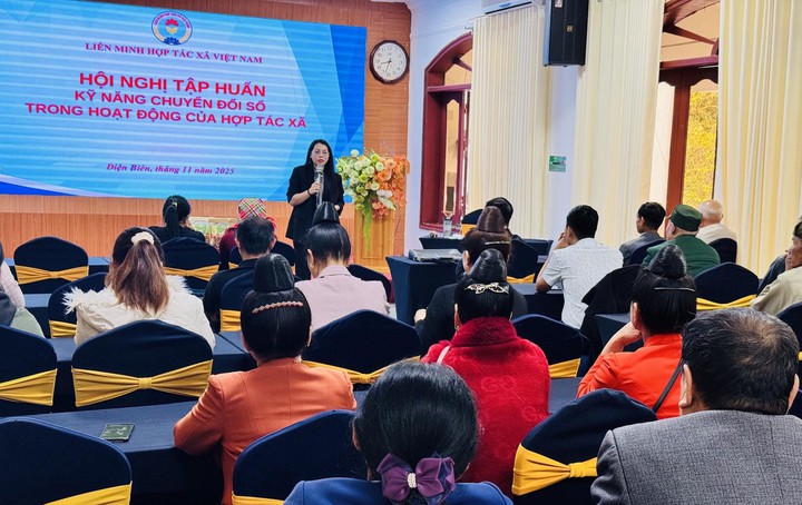 Điện Biên thúc đẩy đổi mới sáng tạo và chuyển đổi số trong các ngành kinh tế trọng điểm- Ảnh 2. Điện Biên thúc đẩy đổi mới sáng tạo và chuyển đổi số trong các ngành kinh tế trọng điểm- Ảnh 2.