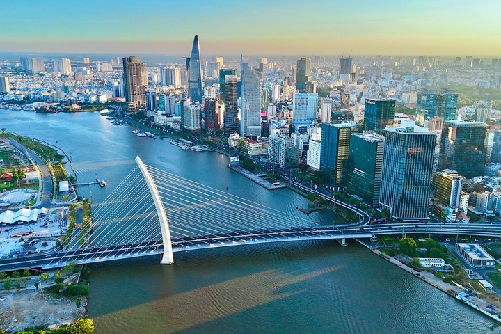 TP Hồ Chí Minh: Mỗi năm tiếp nhận hơn 40.000 đơn sở hữu trí tuệ, cấp trên 2.000 bằng độc quyền- Ảnh 1. TP Hồ Chí Minh: Mỗi năm tiếp nhận hơn 40.000 đơn sở hữu trí tuệ, cấp trên 2.000 bằng độc quyền- Ảnh 1.