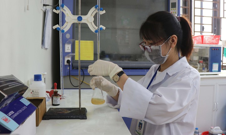 Triển khai nguồn vốn ưu đãi cho học sinh, sinh viên, thạc sĩ, nghiên cứu sinh học ngành khoa học, công nghệ, kỹ thuật và toán - Ảnh 1.