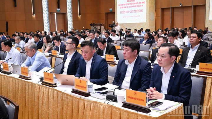 Tập trung phát triển cơ sở dữ liệu làm nền tảng thúc đẩy mạnh mẽ chuyển đổi số quốc gia - Ảnh 2.