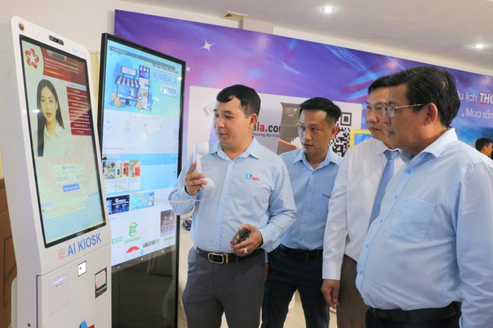 An Giang đẩy mạnh chuyển đổi số: Chính quyền 2 cấp “chia quân” xuống tận ấp, đưa dịch vụ công đến gần dân hơn - Ảnh 4.