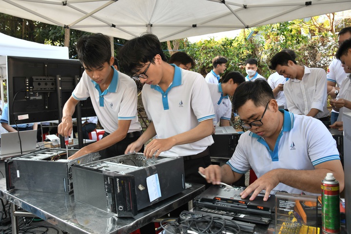 Trí thức trẻ trong hoạt động khoa học - Ảnh 1.