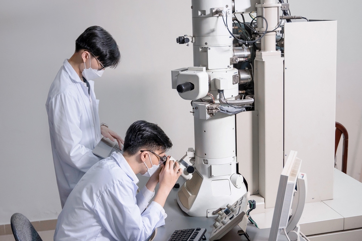 Quy định tiêu chí nhập khẩu dây chuyền, thiết bị đã qua sử dụng phục vụ sản xuất chip và công nghệ số - Ảnh 2.