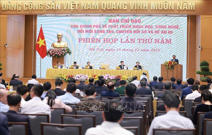 Thủ tướng Phạm Minh Chính nêu 6 nhiệm vụ tổng quát phát triển khoa học công nghệ trong thời gian tới - Ảnh 1.