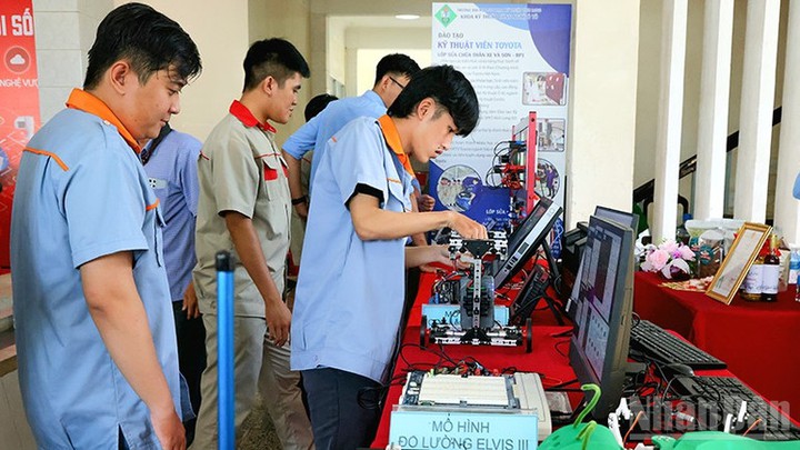 Vĩnh Long đột phá về phát triển khoa học, công nghệ, đổi mới sáng tạo và chuyển đổi số - Ảnh 4.