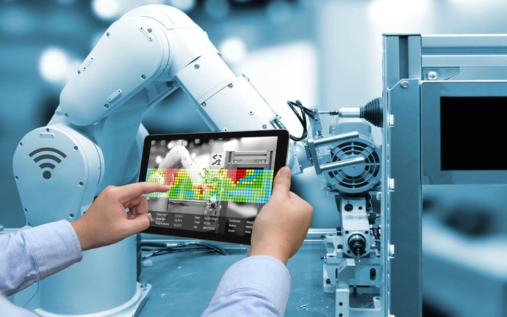 Khẩn trương xây dựng và ban hành chiến lược chuyển đổi số và chiến lược dữ liệu - Ảnh 1.